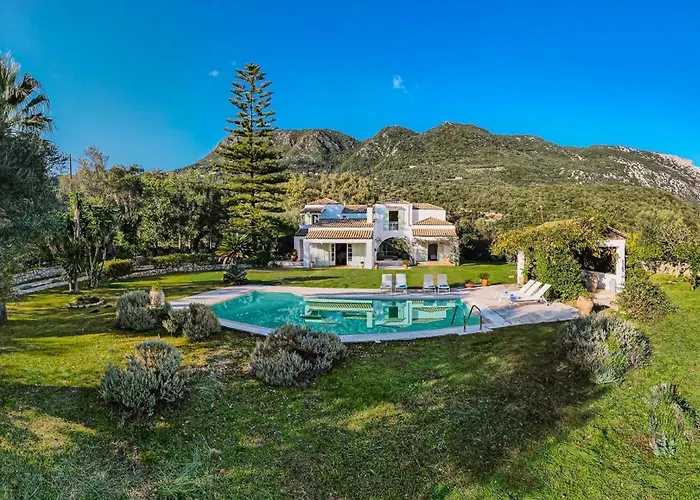Villa Cinque Palme By Corfu Solutions Pirjí
