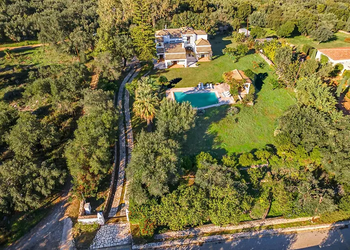 Villa Cinque Palme By Corfu Solutions Pirjí