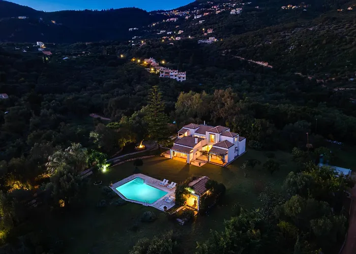 Villa Cinque Palme By Corfu Solutions Pirjí